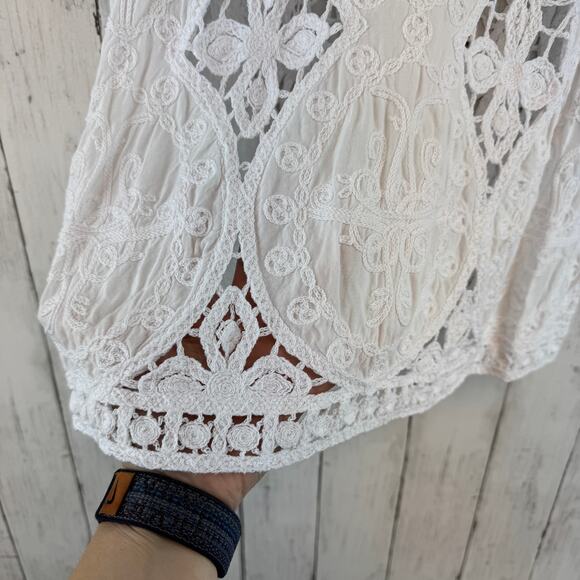 Chico's White Cutwork Top Scoop Neck Short Sleeve Knit Blouse Size 2 14/16 - Picture 4 of 14